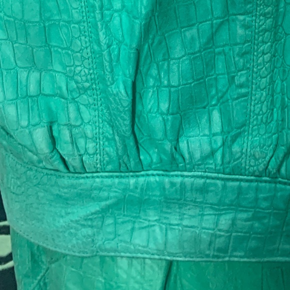 Croc-Embrossed Lambskin Pencil Skirt and Jacket - Picture 8 of 16